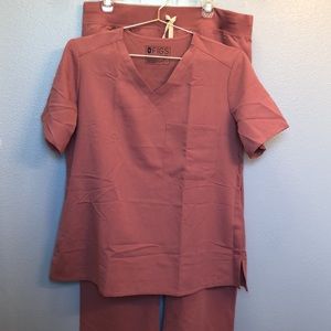 Figs scrubs set